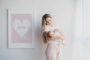 Lámina personalizada decoración infantil corazón cuadro vichy rosa