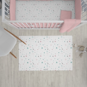 Alfombra vinílica estrellas multicolor mint y rosa con funda nórdica noche estrellada rosa
