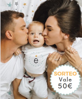 Padres con un bebé para el Sorteo vale 50€ Estrellita la Valiente día de la infancia