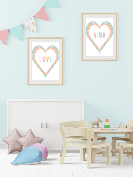 Pack 2 láminas infantiles colección Abecedario Estrellita la Valiente. Corazón y personalizada. Habitación infantil con 2 láminas colección Abecedario de Estrellita la Valiente donde aparecen las palabras Love y Alba