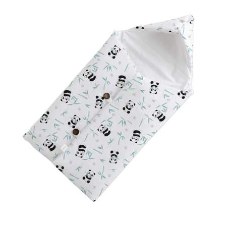 Saco algodón para recién nacido Panda. Saco de algodón para bebé con dibujos de un oso panda comiendo bambú y otro cogiendo bambú, con ramas de bambú y huellas de oso panda. Con colores negro, gris y verde. Tejidos 100% algodón orgánico.