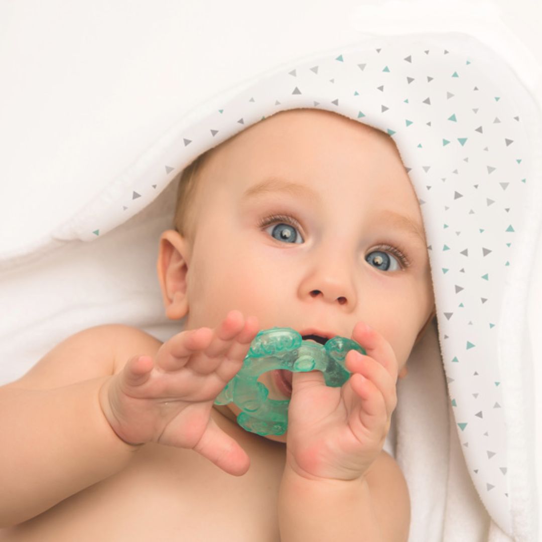 Capa de baño recién nacido: cómo elegir las mejores toallas con capucha de bebé