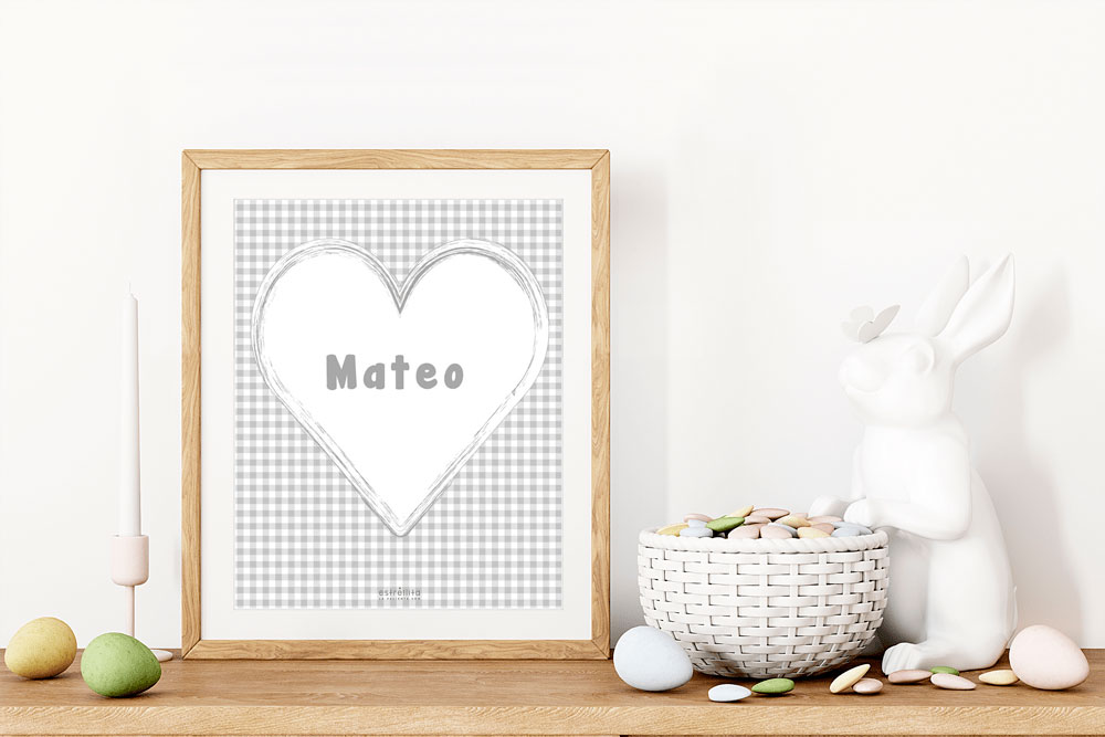 Lámina personalizada corazón Vichy gris marco madera